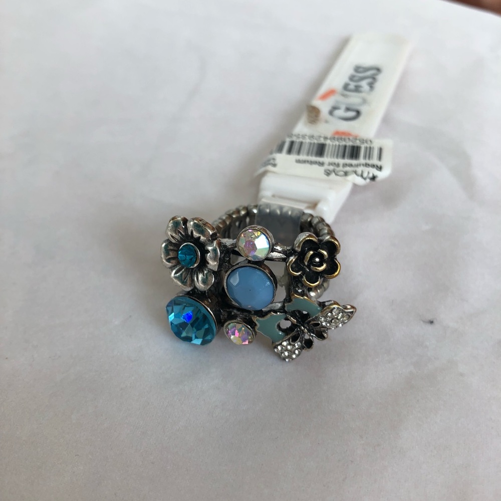 Guess ring damaged - Picture 3 of 5